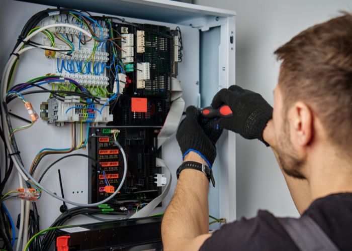 electrician singapore
