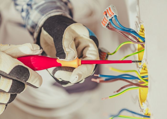 emergency electrician near me